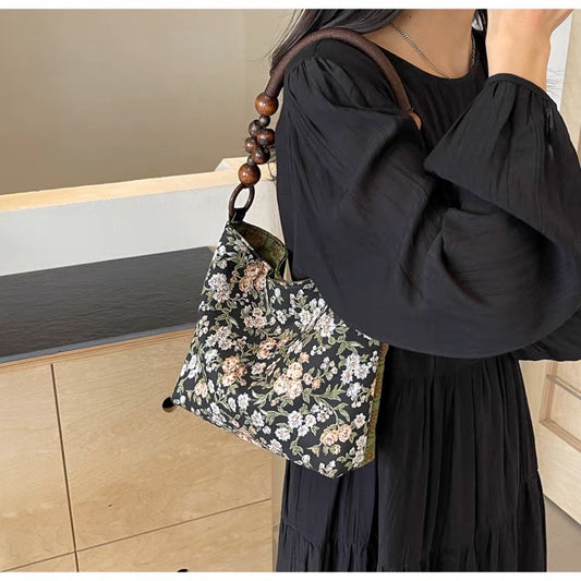 Floral-Pattern Design Handheld Bag