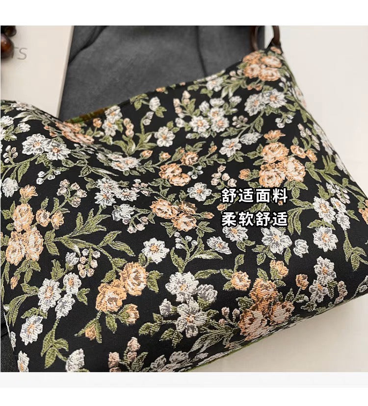 Floral-Pattern Design Handheld Bag